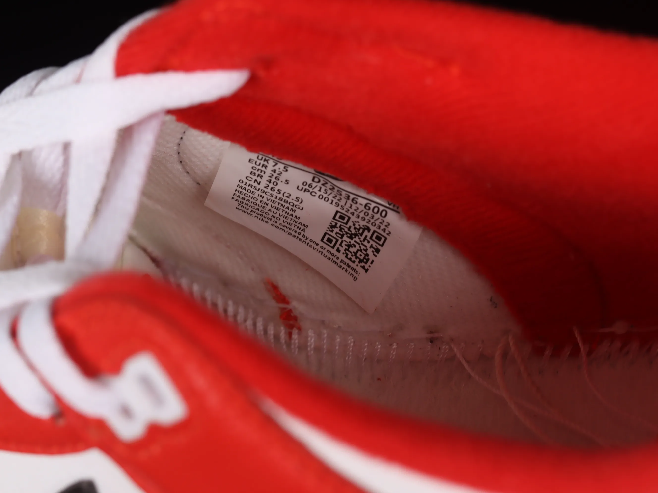 All categories Nk SB Dunk series Nk SB Dunk Low low-top sneakers Nk Dunk Low "Chicago Split" Chicago color matching SB low-top sports and leisure sneakers DZ2536-600